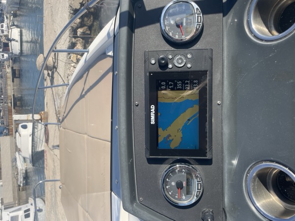 Quicksilver 675 Sundeck